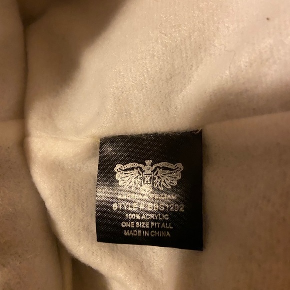 Angela and William Vintage Hat - Picture 4 of 5